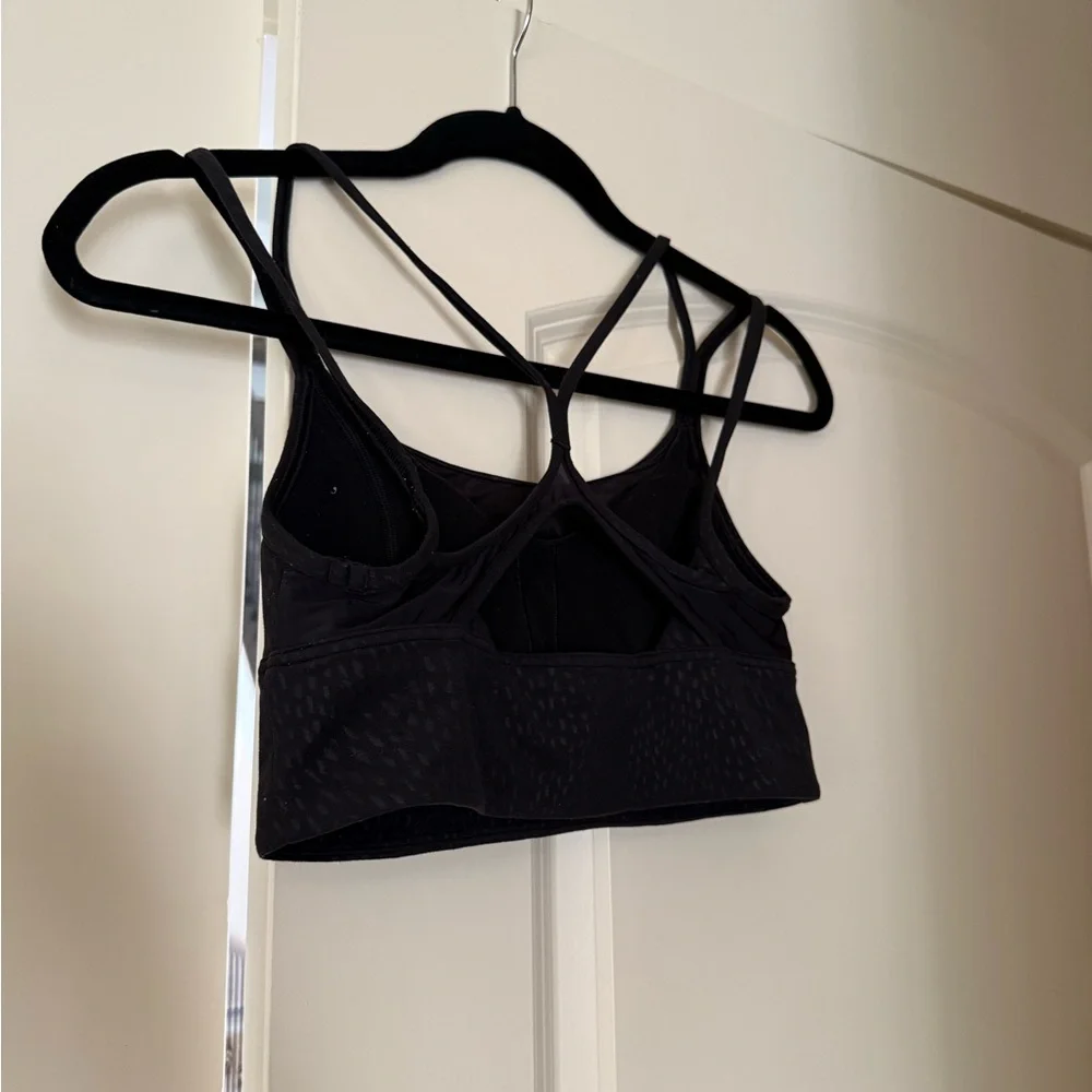 Lululemon Nulu Strappy Sports Bra BLACK Strappy Back Yoga Workout Size 6